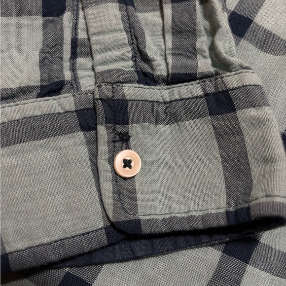 Goodfellow & Co Men’s Plaid Button-Down Shirt - Light Green & Navy - Picture 2 of 5